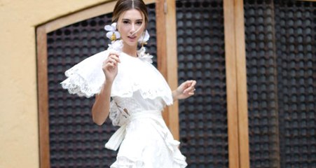 Şeyma Subaşı'nın Taktığı Taç, Amerikalı Ressamın Tablosundan Alınmış