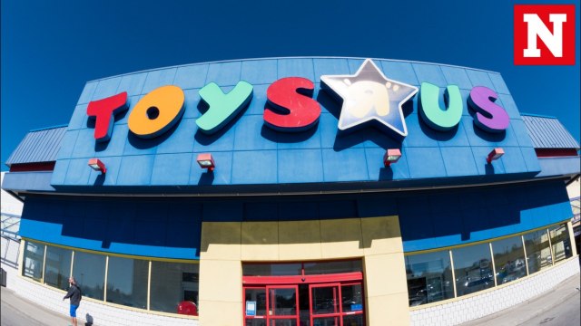Toys 'R' Us files for bankruptcy