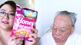 Trying Korean Snacks with Grandpa!