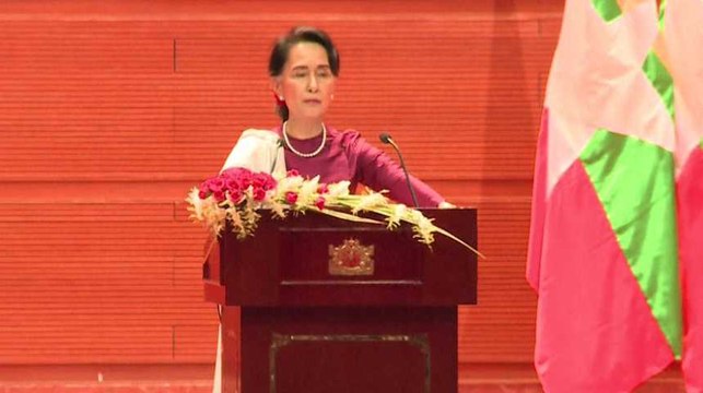Birmanie : Aung San Suu Kyi condamne les violences et se dit prête aux rapatriements des Rohingyas