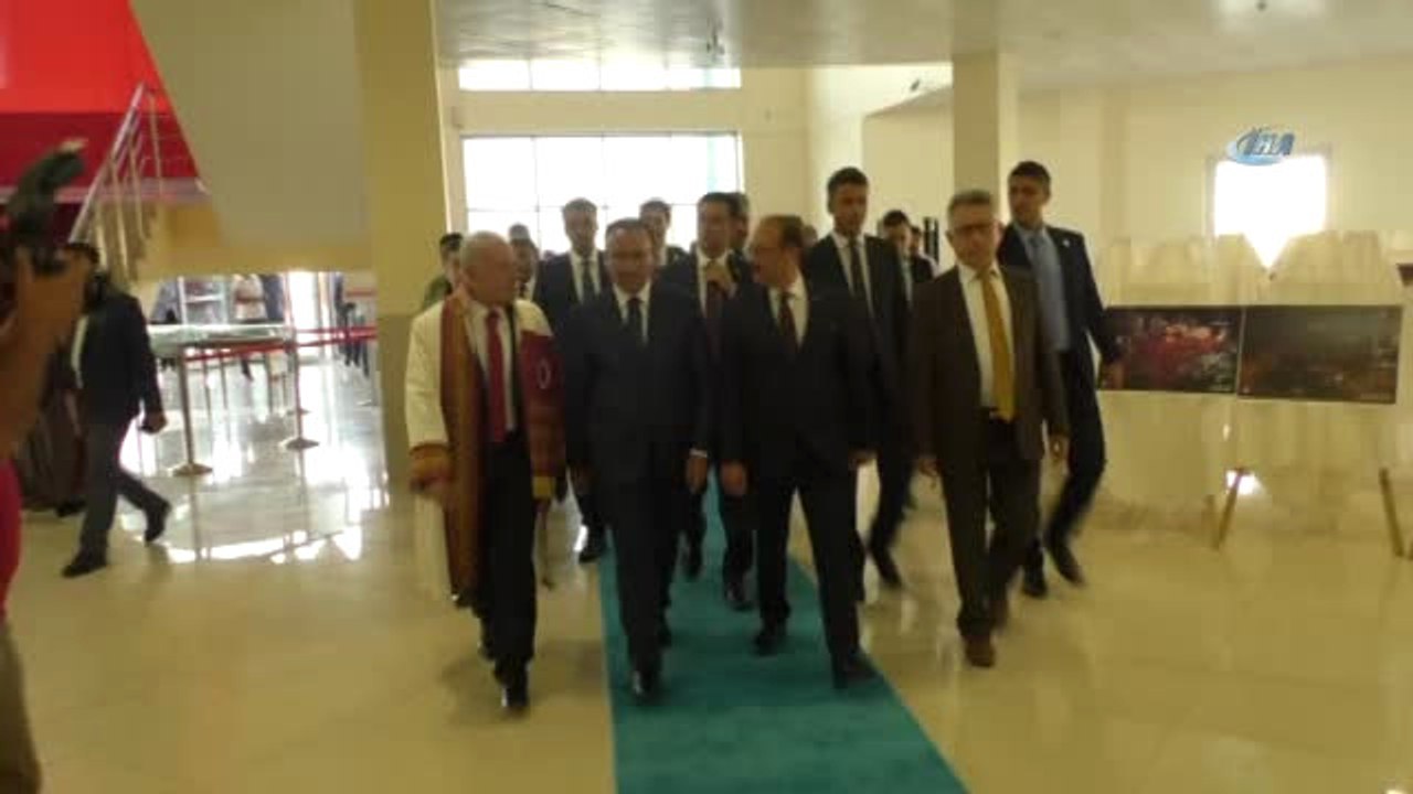 Başbakan Yardımcısı Bozdağ, "Anlaşma İmzalandı, Kaporalar Verildi, Türkiye S-400 Füzesi Alacak"