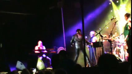 Dean Z sings medley from the 68 Comeback Special 2017