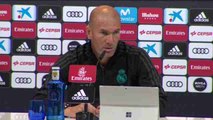 Zidane, contento con Ceballos, no desvela si será titular ante el Betis