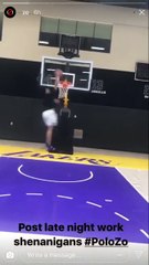 Gros dunk et grosse danse pour Lonzo Ball