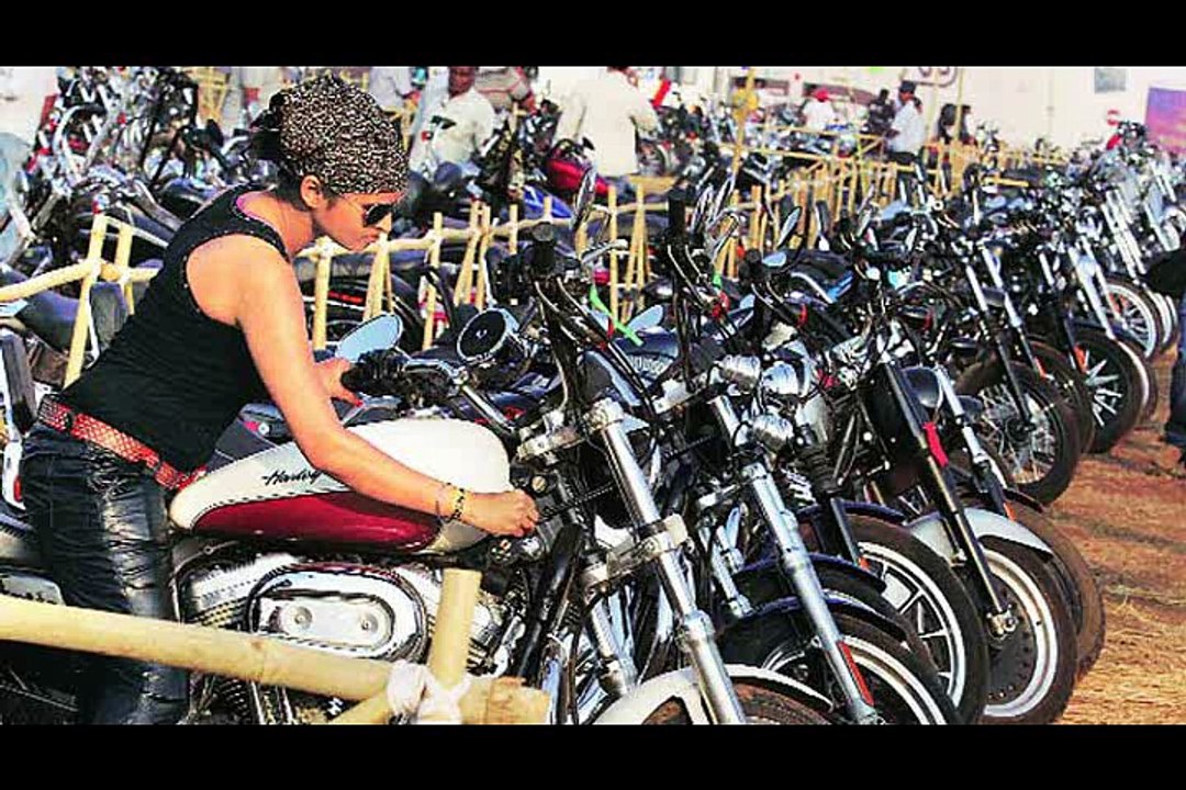 Merrell Fankhauser Show - SURF'S UP RADIO - from 109.7FM Grover Beach CA - September 8 - 2017 - SDC RadioWorks