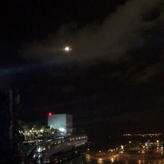 Helicopter Flyby Atop The Marina Bay Sands Rooftop Bar - CÉ LA VI During The Singapore F1 Weekend