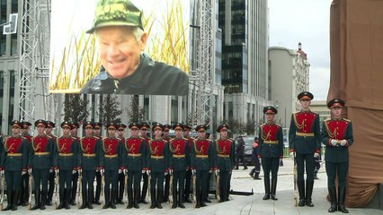 Moscow unveils statue of Kalashnikov, inventor of the AK-47