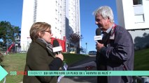 Sur place devant l'immeuble de l'Homme de Rezé