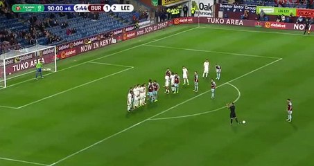 Robbie Brady Goal HD - Burnley	2-2	Leeds 19.09.2017