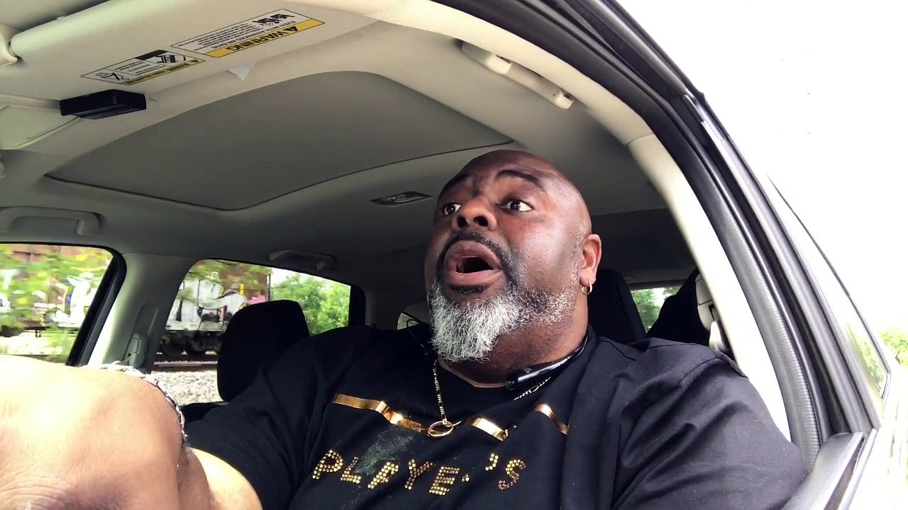 Fatman vs Homeless Man