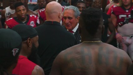 Dan Quinn gives game ball to Arthur Blank following team's Week 2 win
