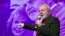 Lula lidera pesquisa presidencial, seguido de Bolsonaro