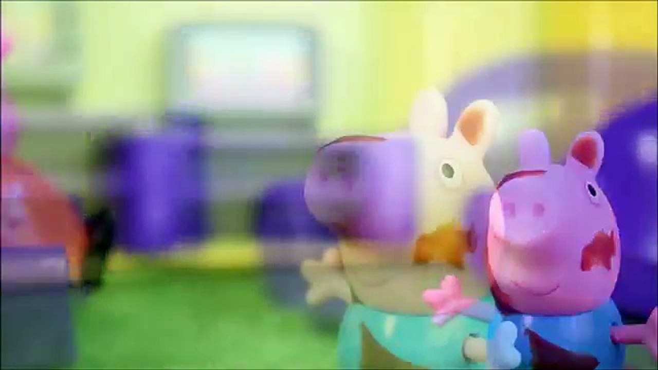 PIG GEORGE DA FAMILIA PEPPA PIG NA BANHEIRA DE MELECA COM PEPPA! EM PORTUGUES KIDSTOYS