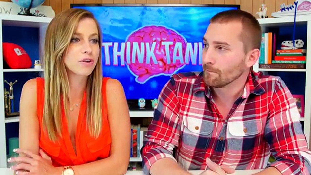 What GIRLS Do That Makes GUYS Weak In The Knees