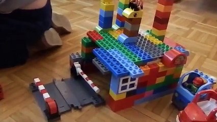 Parking LEGO DUPLO + Fire Truck by Lego 5682 - Straż Pożarna
