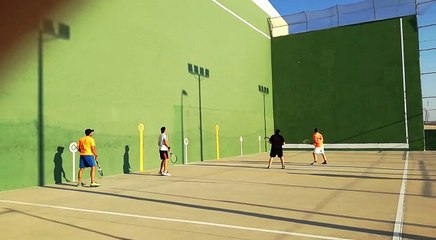 Frontenis open de Rivas grupo B Alberto y Micky vs Javi y Manolo set 1