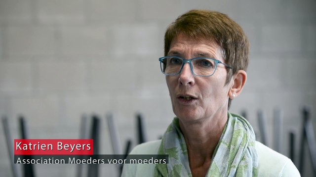Moeders voor moeders a créé cette boîte à bébés en 2000