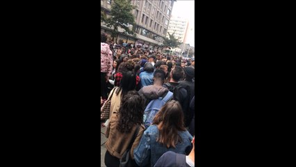 Niska et ses fans bloquent le tram à Strasbourg