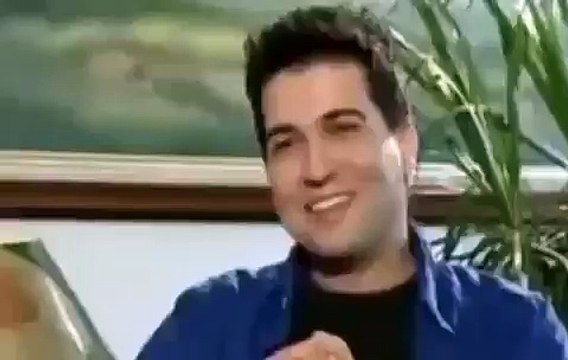 لا يرضيك غير امك ولا حد يفكر فيك قد امك ف حمد ربك على نعمة الام الموجودة الحمد لله