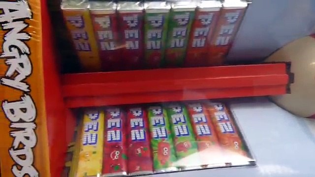 И сердитый птицы Конфеты распылитель Яйца фрукты жевательный мармелад рулон сюрприз Гигантский pez