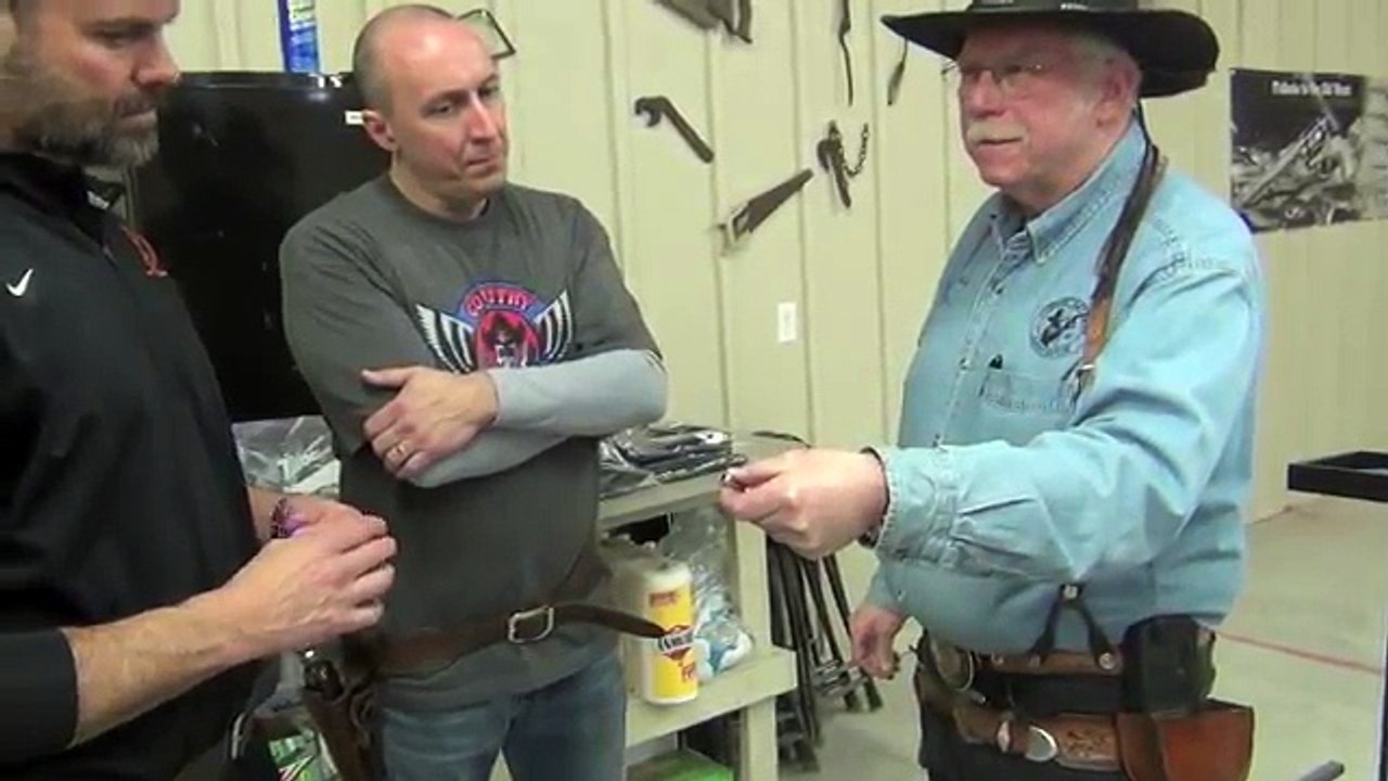 New World Record - Shooting .295 Second at 21 Feet - Cisko Master Gunfighter