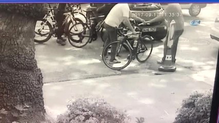 Sarıyer'de Profesyonel Bisikletçinin Ölümden Döndüğü An Kamerada