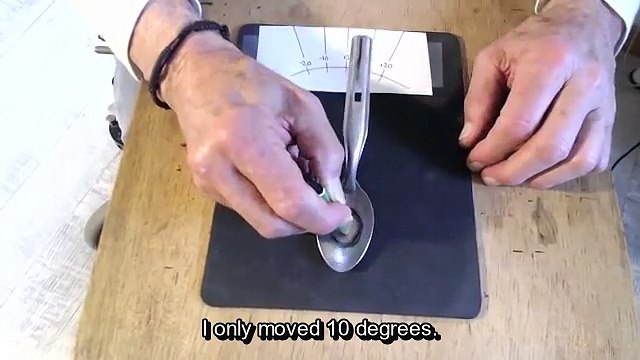 JANUS 15 Deux équations de champ au lieu d'une seule. Jean-Pierre Petit