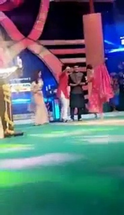 Sourav ganguly dancing with Varun Dhawan