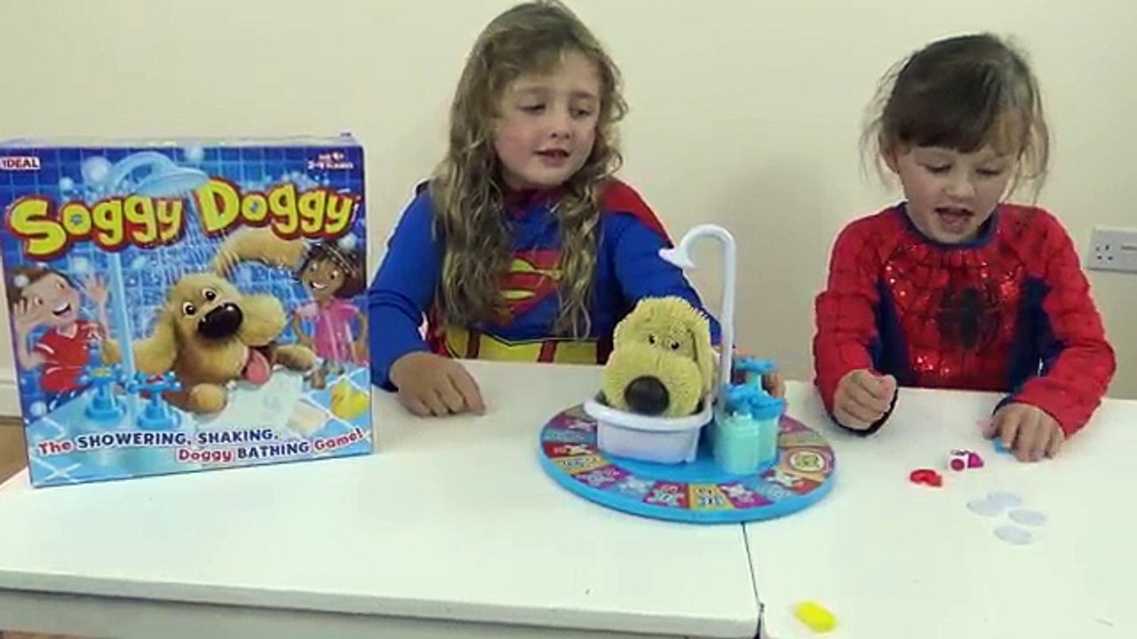 Playing Soggy Doggy Game | SUPERGIRL VS SPIDERGIRL | The Disney Toy Collector