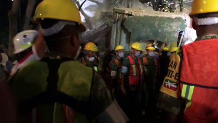 Mais de 200 mortos em terremoto no México