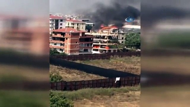 5 Katlı Binanın Çatı Katı Alev Alev Yandı