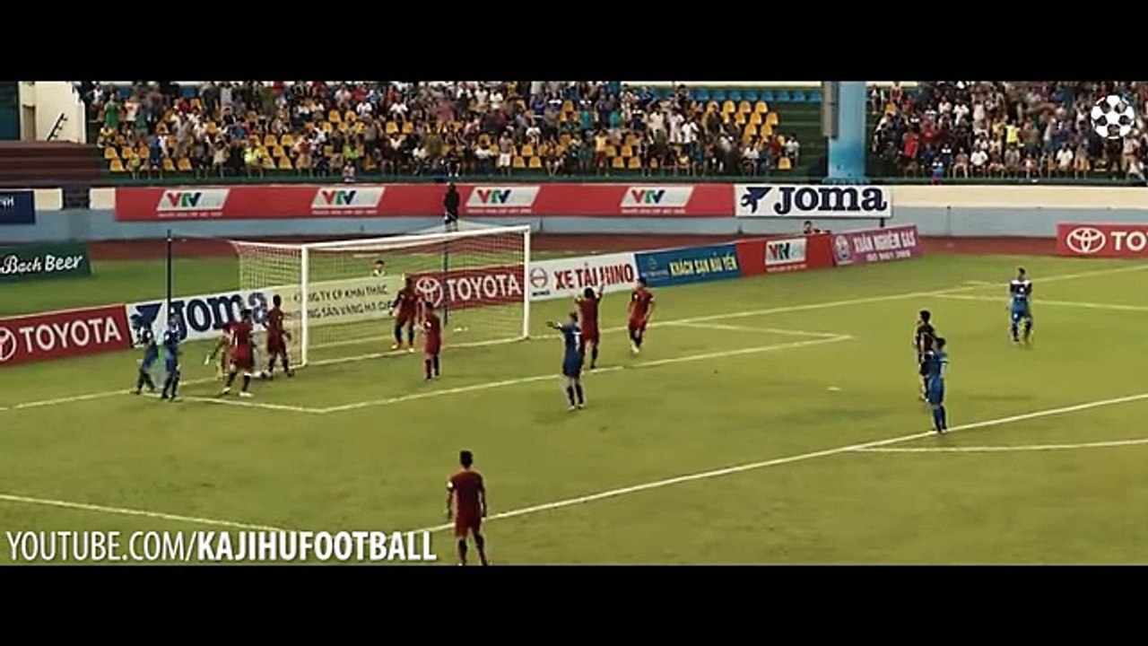 VIDEO: Màn trình diễn của thủ môn Đặng Văn Lâm tại mùa giải 2016-2017
