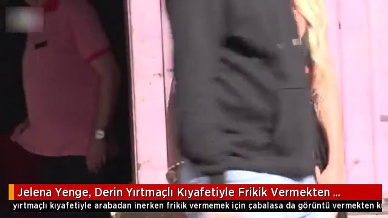 Jelena Yenge, Derin Yırtmaçlı Kıyafetiyle Frikik Vermekten Kurtulamadı