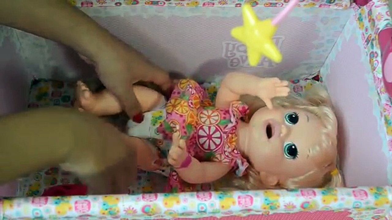 Baby Alive Minha Boneca comendo Papinha no Almoço
