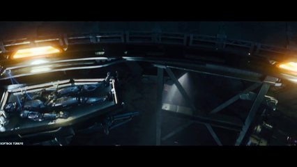 Yenilmezler: Ultron Çağı | Öldürmeyen Şey Güçlendirir | HD