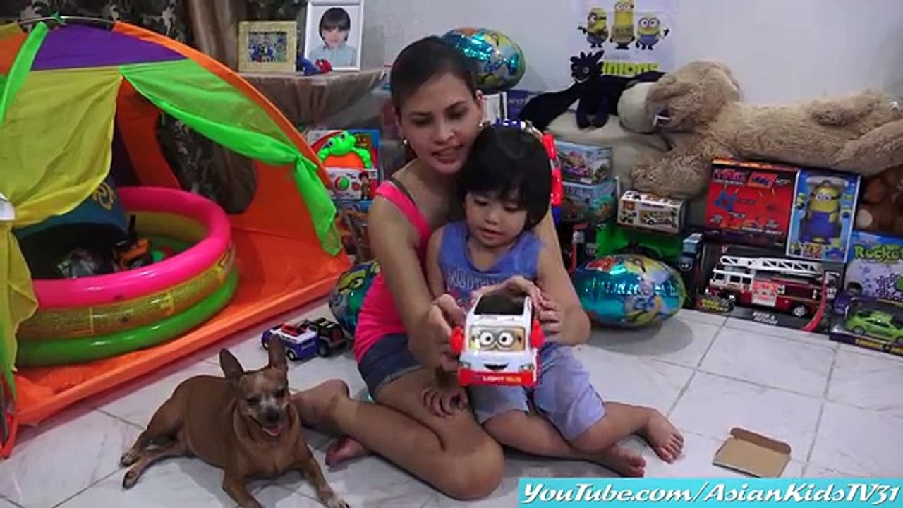 We Love the Minions! Unboxing a Dancing Minion + More Awesome Toys! Playtime Fun!