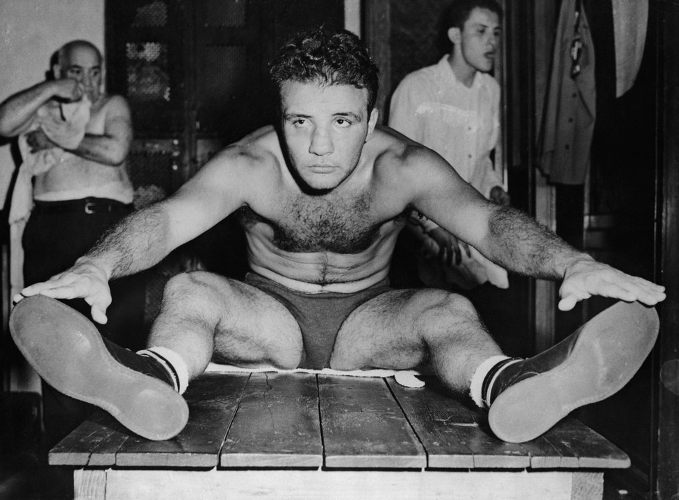 Champion and 'Raging Bull' boxer Jake LaMotta dead at 95