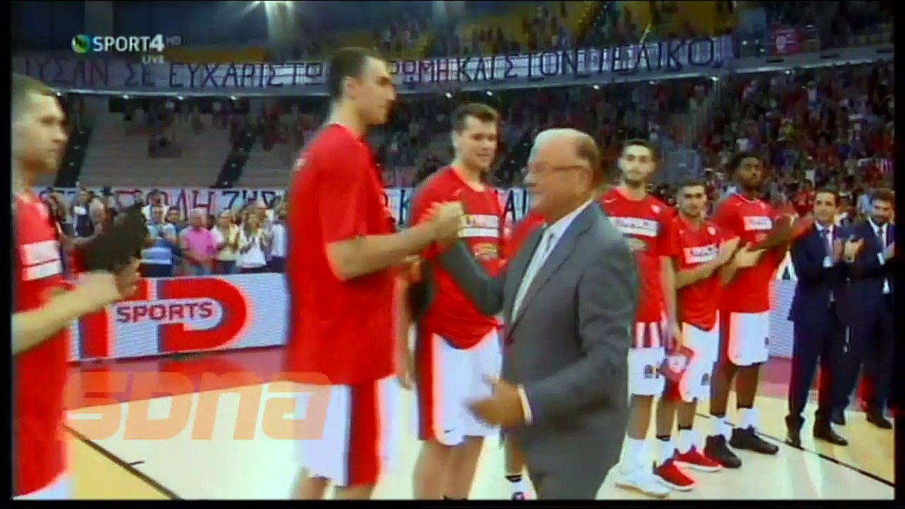Αποθέωση Ίβκοβιτς