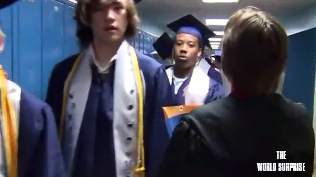 Soldier Surprises Little Sister at High School Graduation