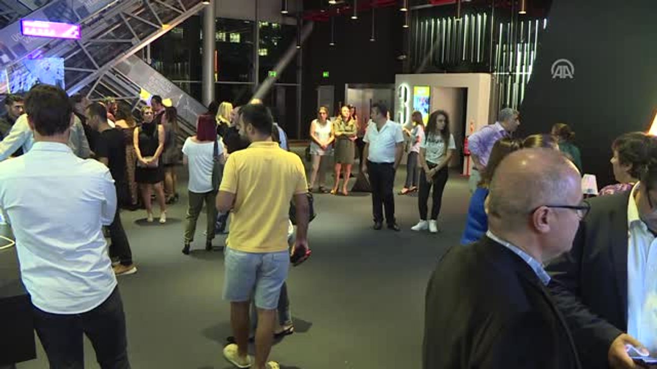 Ay Lav Yu Tuu" Filminin Galası Yapıldı - İstanbul