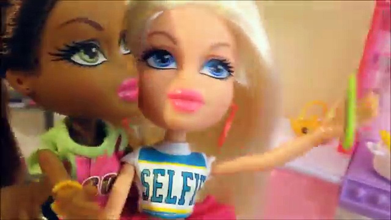 | COOKING IN CHAOS | Thatz So Bratz! - Episode 4