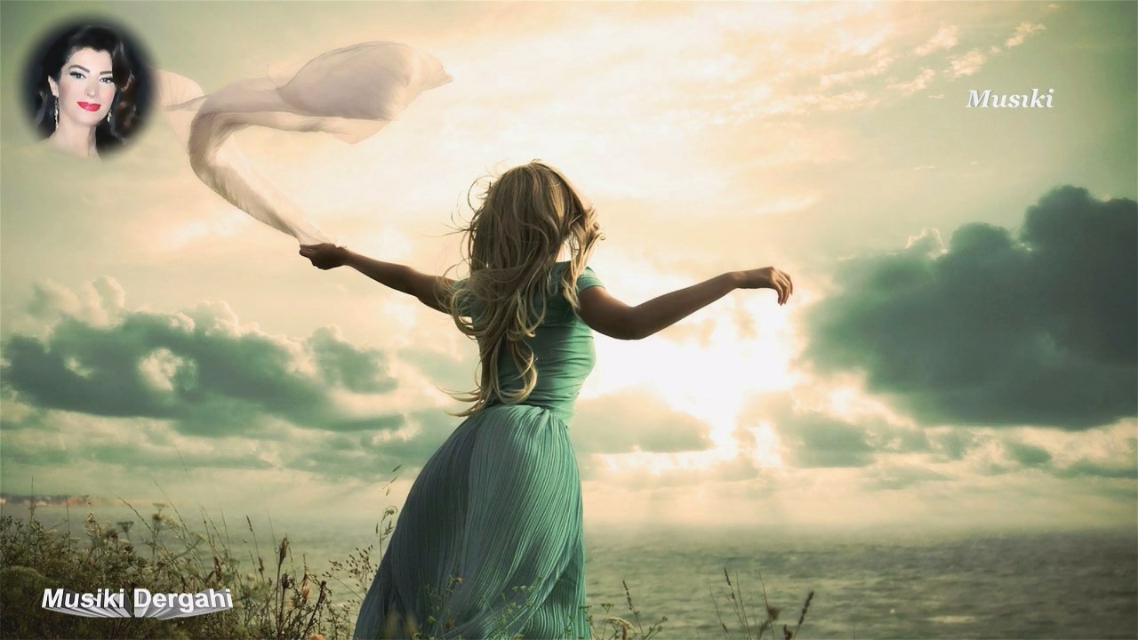 Elif Güreşçi ♫ Senelerce aşkı anmış mahzun kalpler hep aldanmış.HD