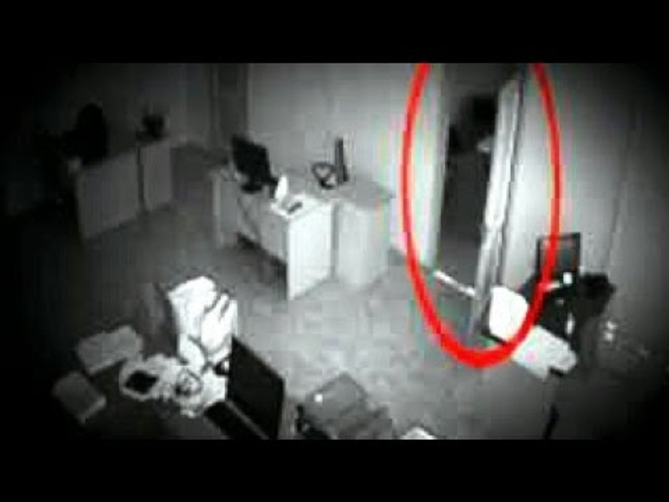 REAL GHOSTS CAUGHT ON CAMERA | 5 FANTASMAS REALES CAPTADOS POR CAMARAS