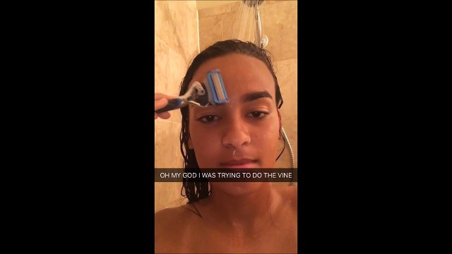 Quand tu fais semblant de te raser le sourcil mais que tu te le rases vraiment... oups