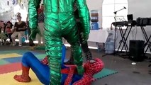 Espectaculo Acrobatico Hombre Araña y Duende Verde
