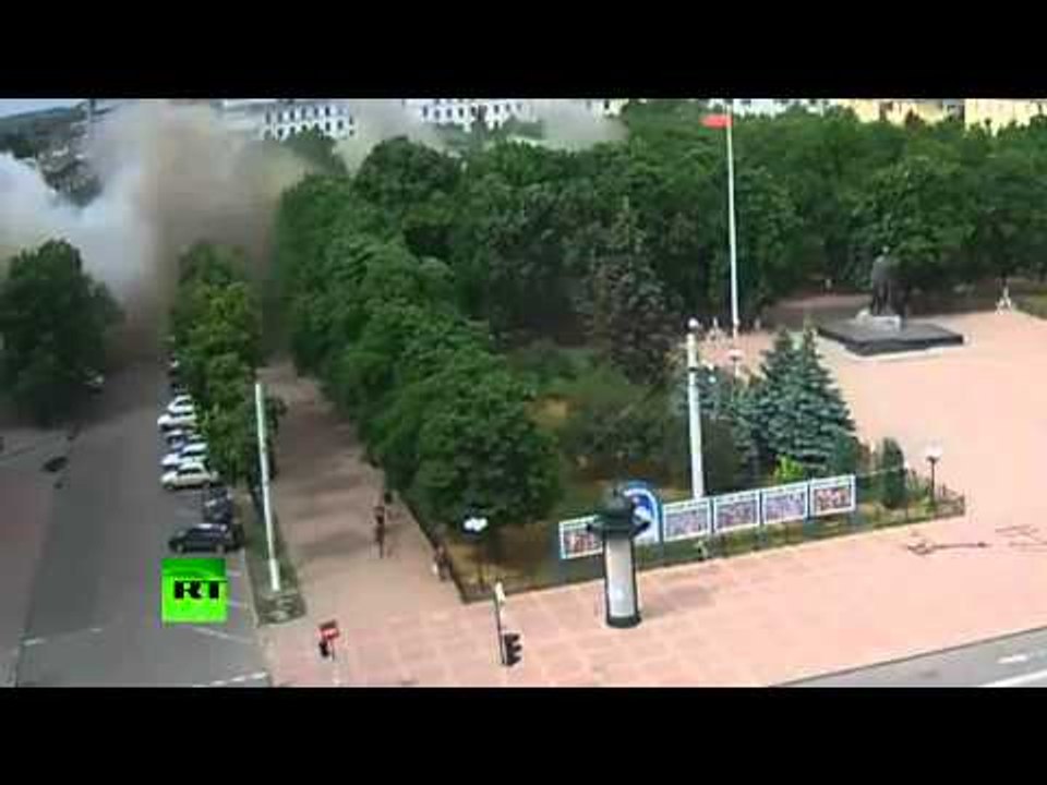 Ukraine CCTV: Moment of huge blast outside Lugansk admin building caught on tape