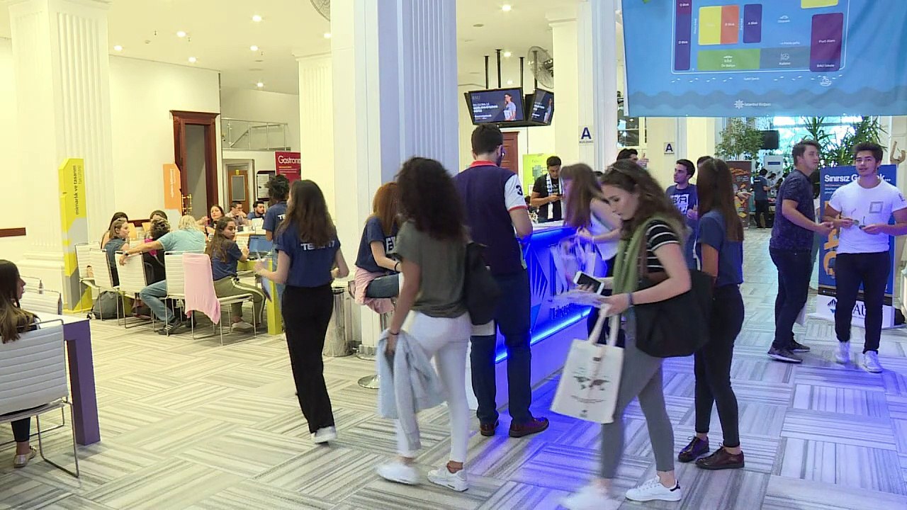 Junge Akademiker verlassen die Türkei