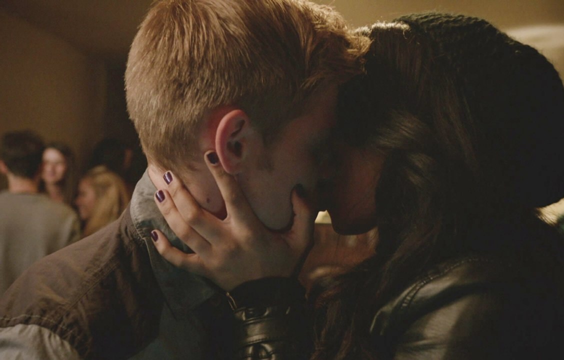 Teen Wolf Season 6 Episode 19 (Official MTV) Broken Glass