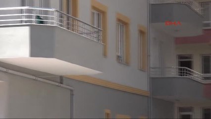 Niğde'de Balkondan Düşen 1 Yaşındaki Suriyeli Eyham Smor, Ağır Yaralandı