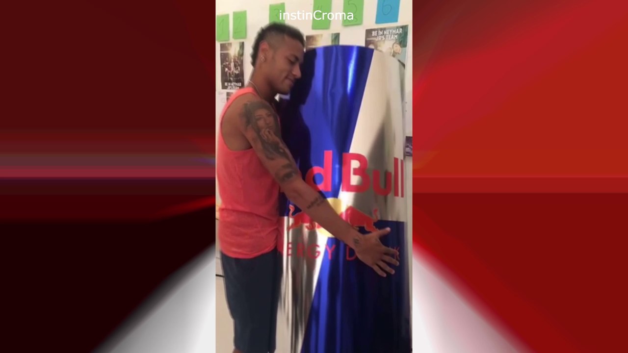 Zlatan charie Pogba, Neymar fiesta en famille avec Alves,Silva instinZAP  Mbappé Booba